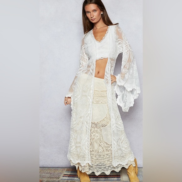 POL One Size White Lace Kimono Maxi Duster Top Bell Sleeve Coquette Boho - Picture 1 of 2